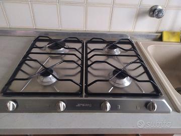 Cucina componibile con elettrodomestici