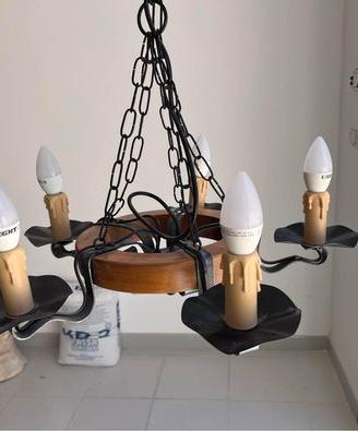 Lampadario rustico per tavernetta completo di LED