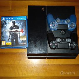 PS4 Primissima Edizione + 2 Joystick