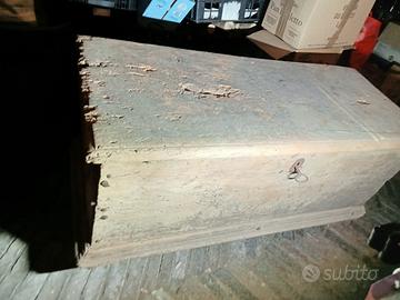 cassapanca 700 da restaurare