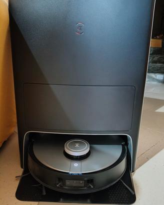 Robot Ecovacs