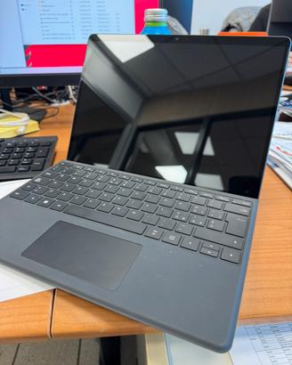 Surface pro 8 256gb i5