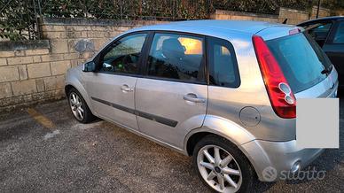 Ford Fiesta 1.2 benzina