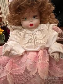 Bambola porcellana Capodimonte anni 70 