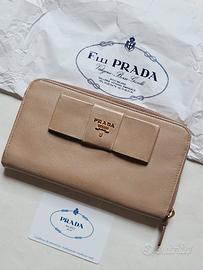 Portafoglio Prada 