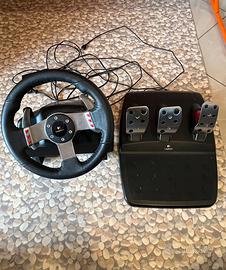 Volante e pedaliera logitech g27