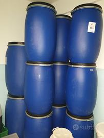 Fusto ermetico con chiusura a cravatta metallica