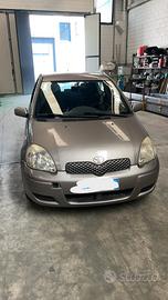 TOYOTA Yaris - 2003