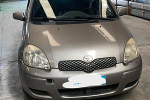 TOYOTA Yaris - 2003