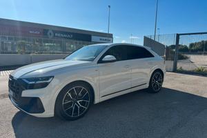 Audi Q8 50 tdi mild hybrid