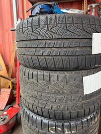 Pirelli scorpion Winter 275 35 R19 e 255 35 R19