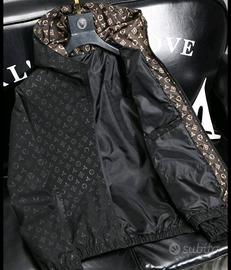 abbigliamento da uomo 