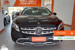 MERCEDES GLA (X156) GLA 200 d Automati...