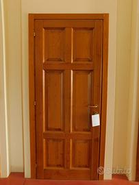 Porta in massello di castagno