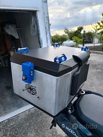 Bauletto moto Top Case 2 caschi