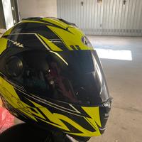 2 Caschi airoh e guanti Alpinestars