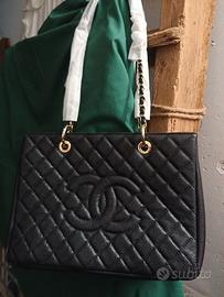 Borsa a tracolla uguale a Chanel