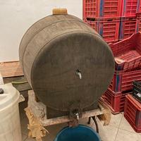 Botte in resina da vino