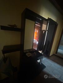 Ingresso appendiabiti con specchio