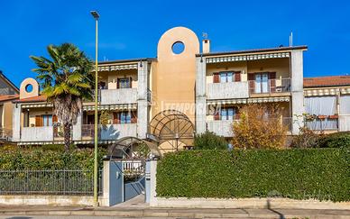 4 LOCALI con MANSARDA e BOX AUTO