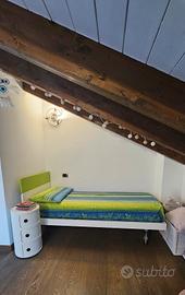 letto singolo unisex e materasso 