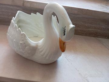 Fioriera in ceramica a forma di cigno vintage