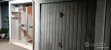 Box garage 18 mq a Taranto nel quartiere Salinella