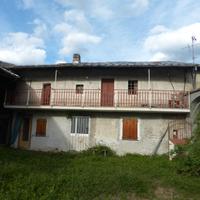 Rustico DEMONTE (Cn) centro urbano - investimento