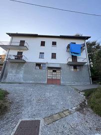 Appartamento di 80 m² con 4 locali e box auto a So