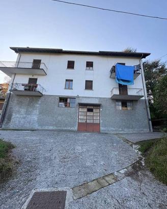 Appartamento di 80 m² con 4 locali e box auto a So
