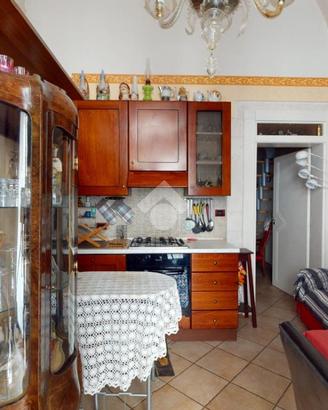 2 LOCALI A MARTINA FRANCA
