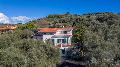 VILLA SINGOLA A IMPERIA