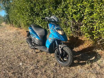 Piaggio typhoon 125 4T 2015