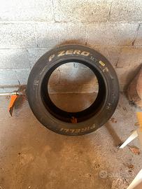 Pneumatico Gr.3 auto da corsa