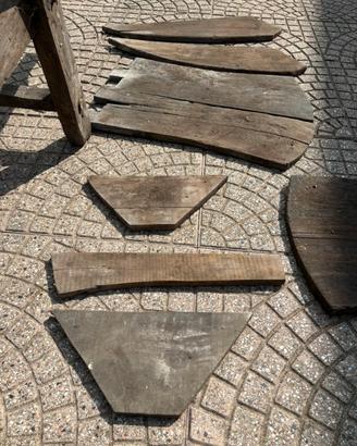Antica carriola in legno – da restaurare