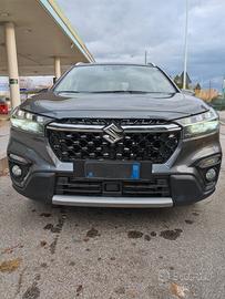 SUZUKI S-CROSS TRIFUEL benzina elettrica GPL Nuova