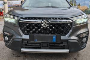 SUZUKI S-CROSS TRIFUEL benzina elettrica GPL Nuova