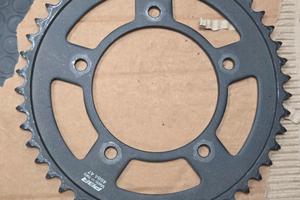 Corona posteriore z47 +2 denti mt-09 2024