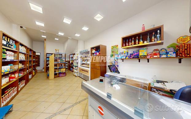 Negozio a Lecce 2 locali
