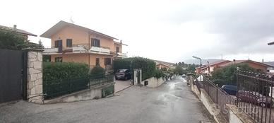 Contrada Fontana Camillo, villa di mq. 160 netti