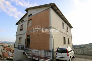 PIANO TERRA CON GIARDINO, GARAGE E SOFFITTA
