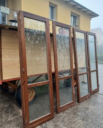 porte finestre piu' scuri esterni
