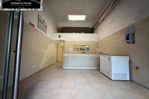 LOCALE COMMERCIALE RISTRUT. con CANNA FUMARIA