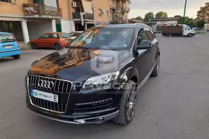AUDI Q7 3.0 V6 TDI 240 CV clean diesel quattro tip