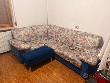 Divano spazioso e confortevole