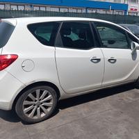 Disponibili ricambi usati OPEL MERIVA B 2010-cil. 