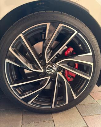 cerchi Adelaide 19"