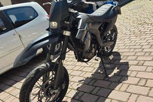 Kl kxe 125 e casco Airoh