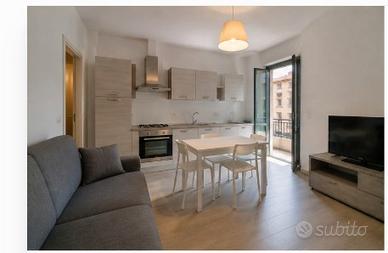 Bilocale-Firenze Leopoldo-con balcone