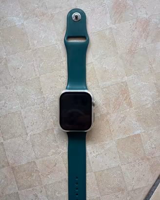 Apple Watch Series 7 45 mm – Galassia in alluminio